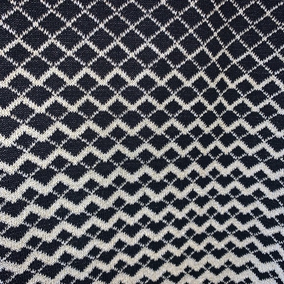 Chelsea and Theodore Women’s sweater small - Picture 4 of 10